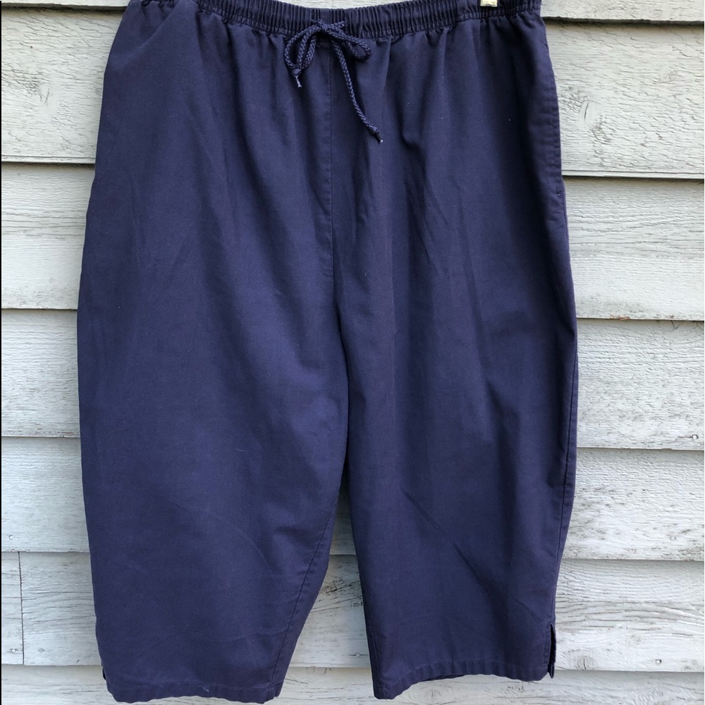 Crop pants by Karen Scott
